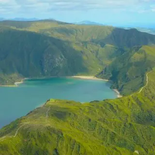 Lago de Fogo na ostrově Sao Miguel, Azorské ostrovy, Portugalsko