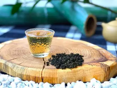 Tie guan yin Red heart - Želená bohyně milosrdenství   slavný čínský oolong