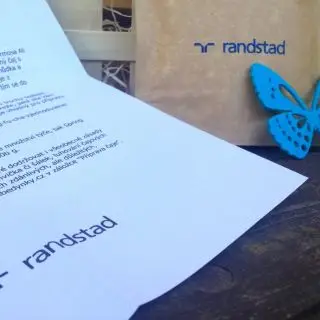 Reklamní Čajové Bedýnky - dárek s logem pro VIP zákazníky firmy Randstad - dopis s informacemi o čajích s logem