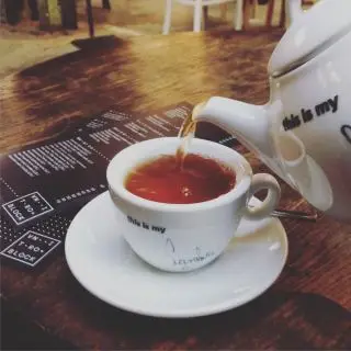 Dobrý čaj v kavárně nesmí chybět