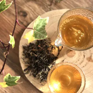 Čaje z Darjeelingu - co znamená first flush, second flush a jaký je mezi nimi rozdíl