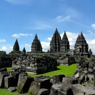 Prambanan, Jáva, Indonésie, photocredits: pvdberg on Pixabay