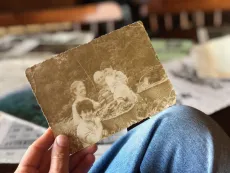 Fotka dokumentující historii gruzínského čaje z Sovětské éry