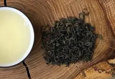 Nepal Ilam valley green - kvalitní sypaný zelený čaj z Nepálu - detail čajových lístků