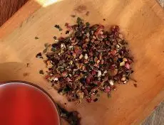 Jahodový čaj - Creamfields - kvalitní sypaný ovocný čaj s chutí jahod se smetanou - detail