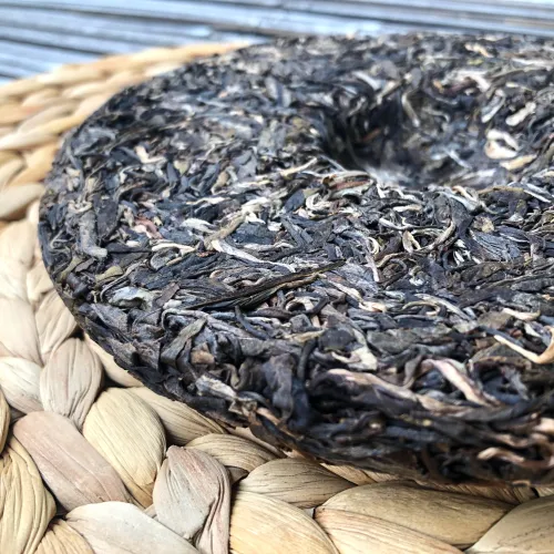 Raw pu erh Dan Khao
