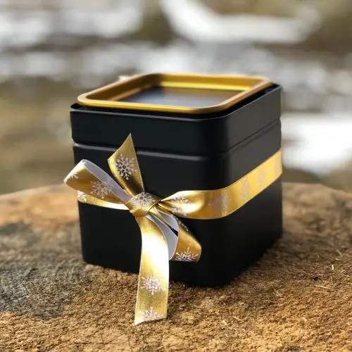 Luxusní čaj v plechové dóze