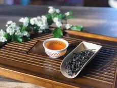 Oriental beauty Shinchu na Taiwanu - šampaňské mezi oolong - sklizeň 7/2026.