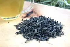 Chun mee - dlouhověké obočí - kvalitní čínský zelený čaj detail