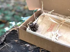 Dárkový balíček dvou prémiových sypaných čajů v přírodním balení